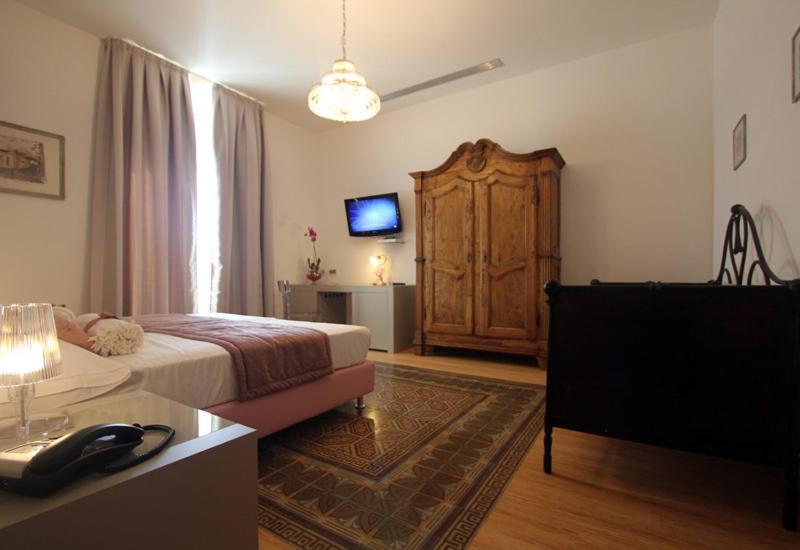Residenza Mordini Otel La Maddalena  Dış mekan fotoğraf