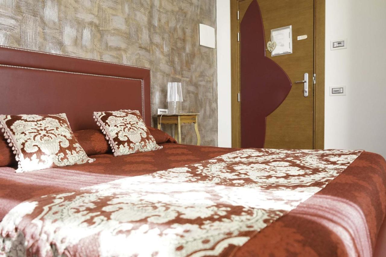 Residenza Mordini Otel La Maddalena  Dış mekan fotoğraf
